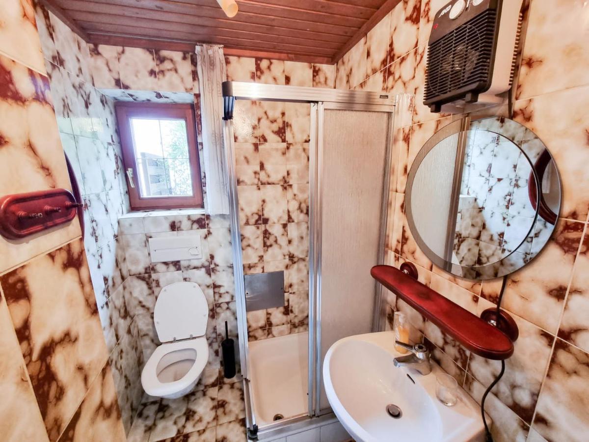 Ruhige Wohnung Mit Schoenem Eigengarten In Seeboden Am Millstaettersee Luaran gambar