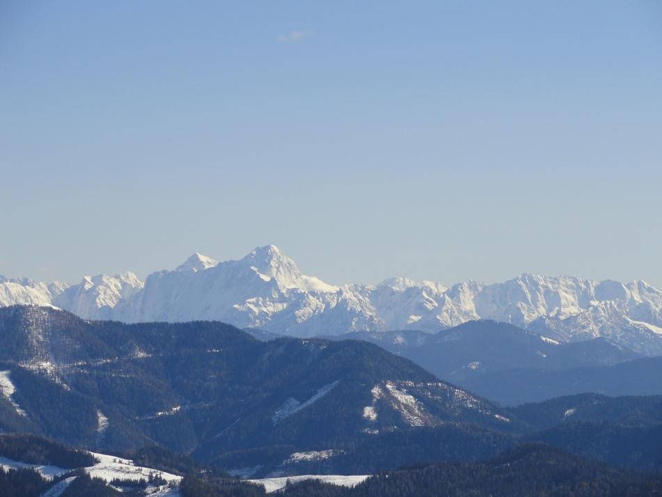 Ruhige Wohnung Mit Schoenem Eigengarten In Seeboden Am Millstaettersee Bilik gambar